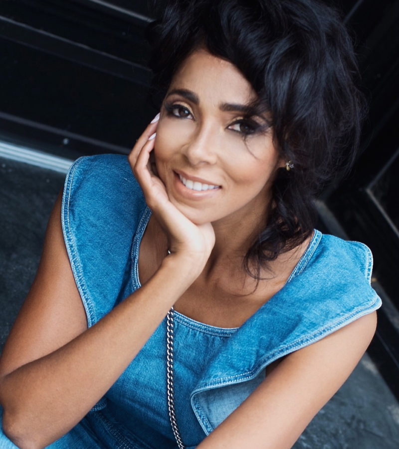 A Must Have Two In One Concealer